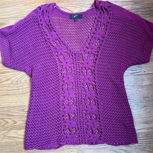 Summer magenta cardigan. Size Large. V-neck with floral knitted designs